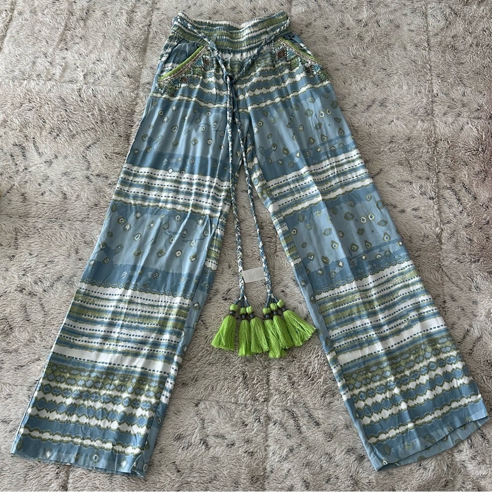 Skemo Blue and White Patterned Pants